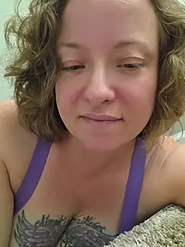 julimonroe webcam
