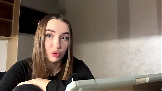dianaluves1 webcam