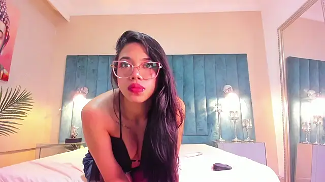 jasmine_saenz webcam