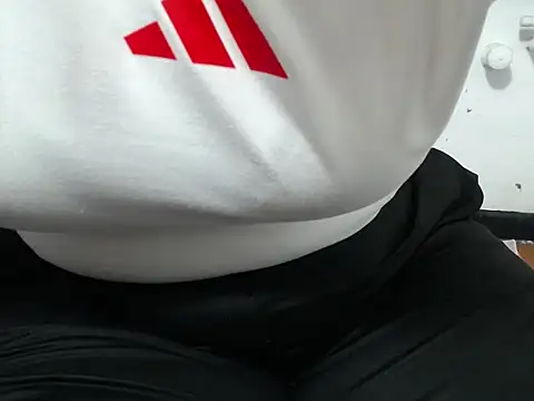 pervertt_sussy webcam