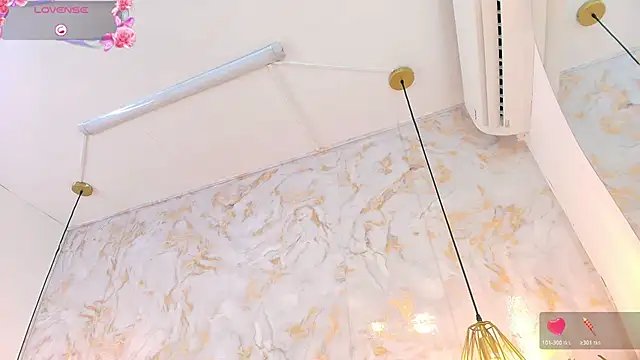 ariannaruiz webcam
