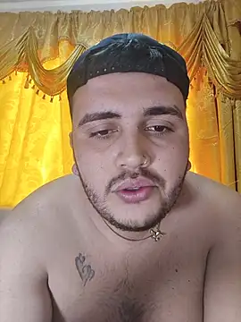 Tyler_Gaell webcam