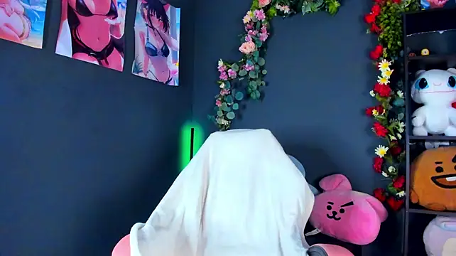 Kira_Exxe webcam