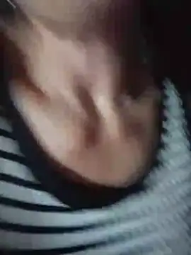 MissYourLove live cam preview