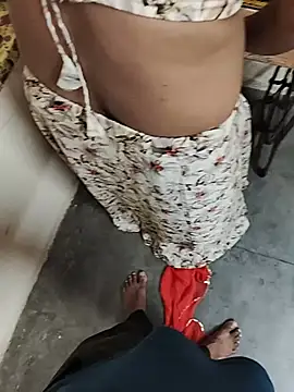 deshicouplegirl webcam