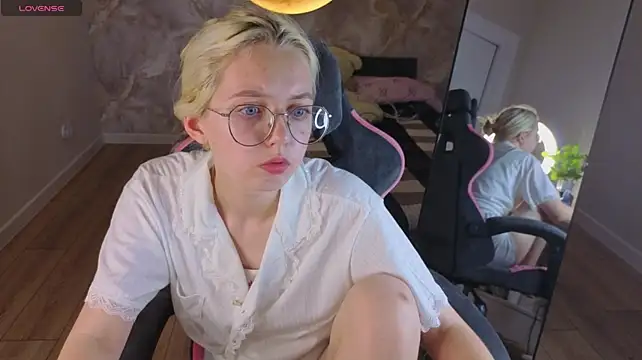 mollyy_snow