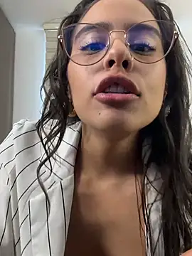 Alessia-Ferrer webcam