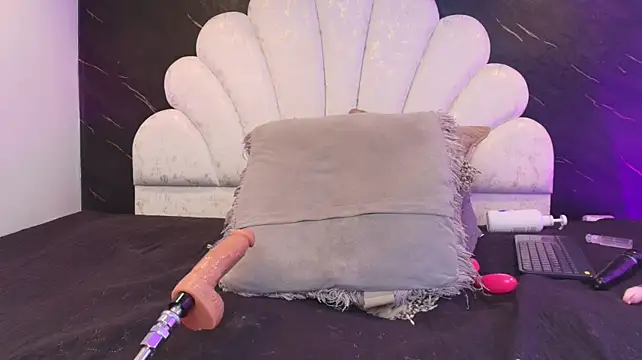 _MiaBrown_ webcam