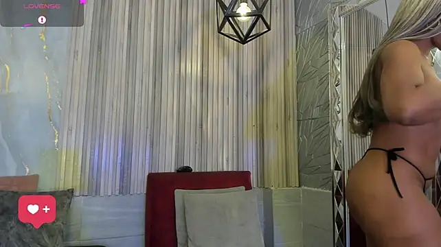 BriannaChelsea webcam