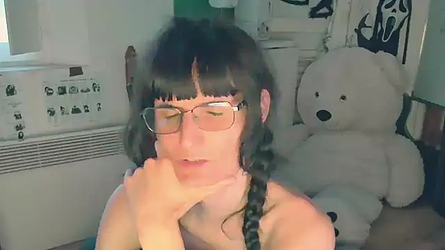 CeriseLapine webcam