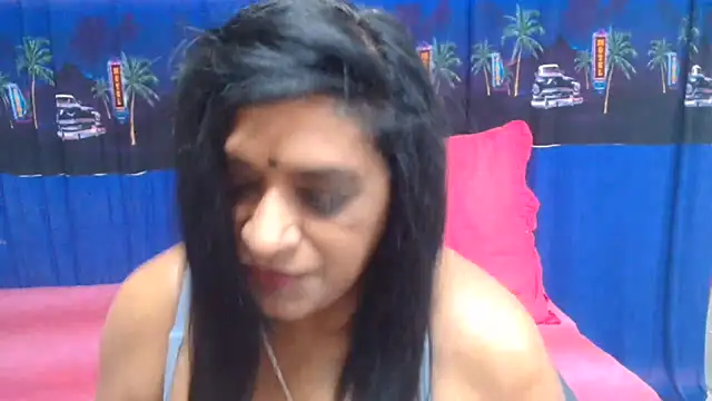 INDIANFUSION live cam on StripChat