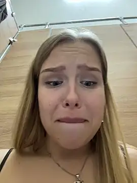 Liza_risky webcam