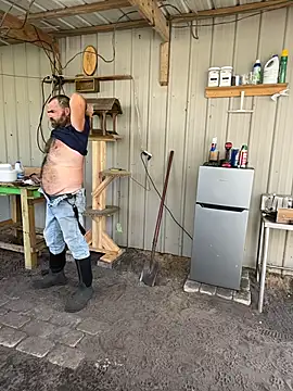 Bigcountrysmoker13 live sex cam