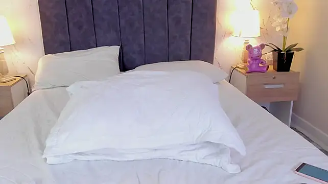 Emilly_Beaumont live cam preview
