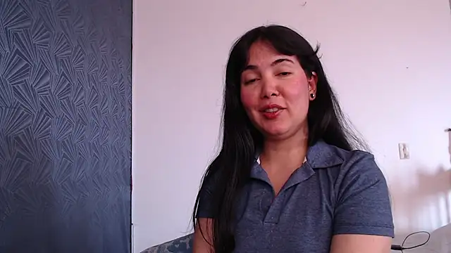 Freyja_eter live cam on StripChat