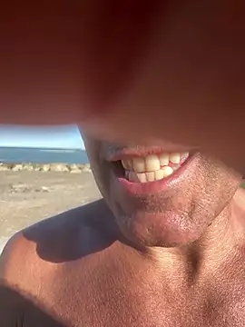 pegaso369 (M mature) - On the beach Cum  sborra my lush is on