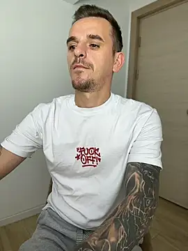 Huge_cock22cm