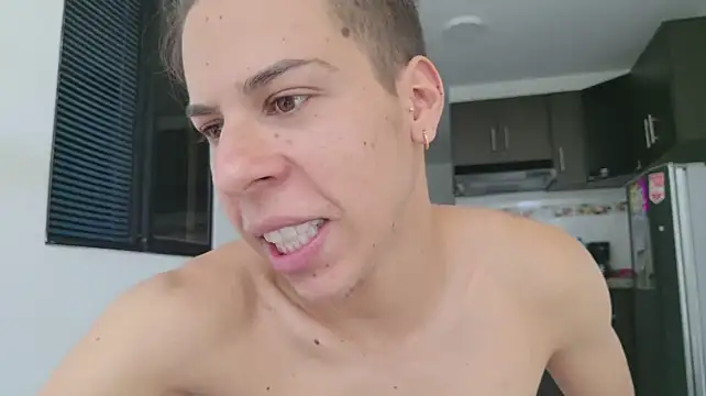 grey___27 live cam on StripChat