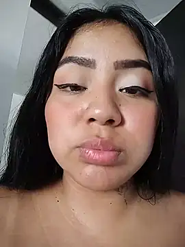 Amber_Herrera live cam on StripChat