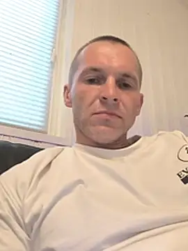 AttractiveSilk5 webcam