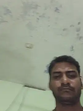 Pussyrequired live cam preview