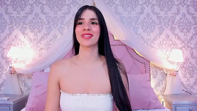 ScarletMore live cam on StripChat