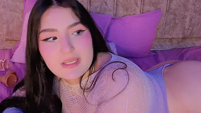 zoe_moon__