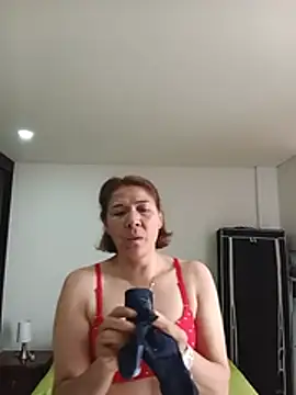 MiaIsabela_ live cam preview