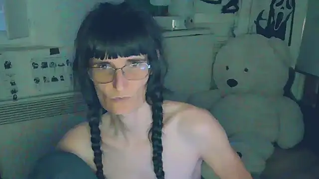 CeriseLapine webcam