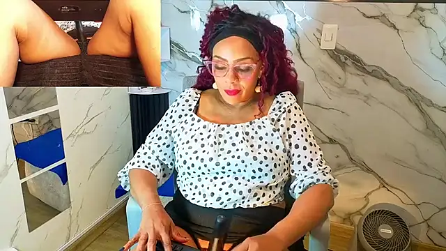 AmberNix webcam