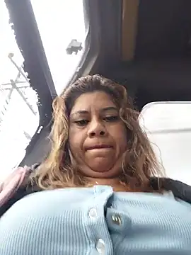 Laura-Hernandez webcam