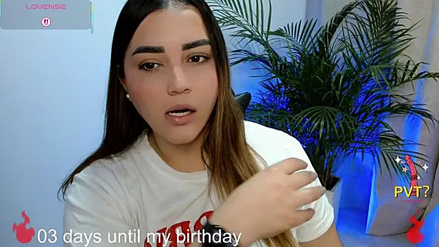 Lucia_star__ webcam