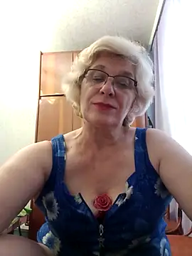 52MiaLove02 webcam