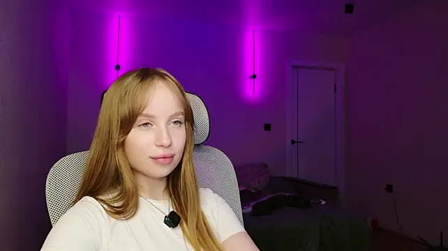 BunnyShinex live cam on StripChat