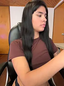 Shalom_pink17 webcam
