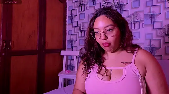 Luna_Cherry7 webcam