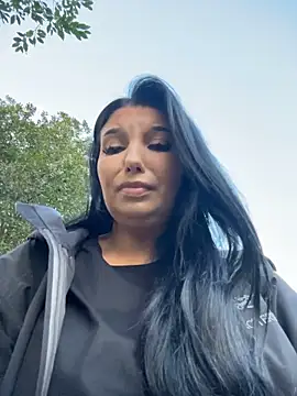 Tisha_Busty live cam