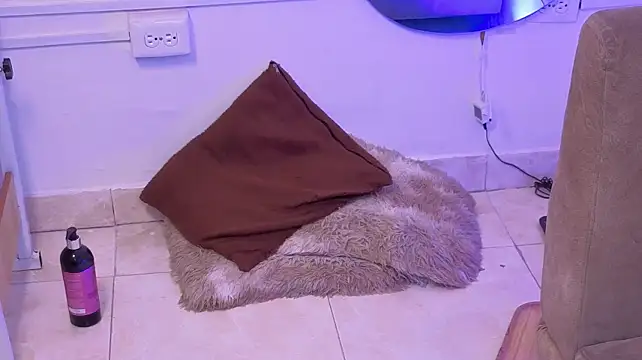 Pamela_tomas live cam preview