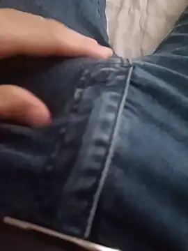 TurbulentAdmiralty2 live cam on StripChat