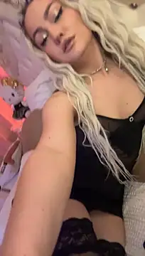 LeraFox live cam on StripChat
