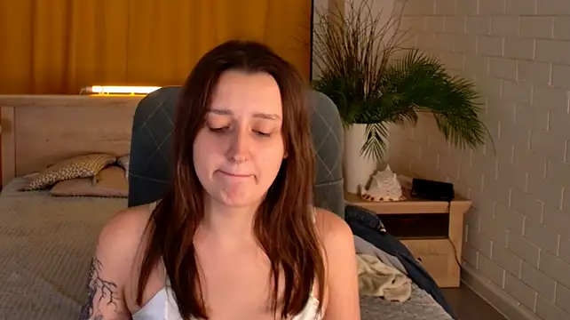AliceLids live cam on StripChat