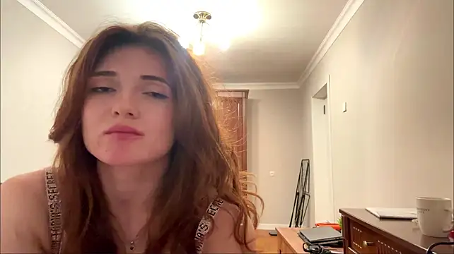 AlinaFinalgon live cam on StripChat