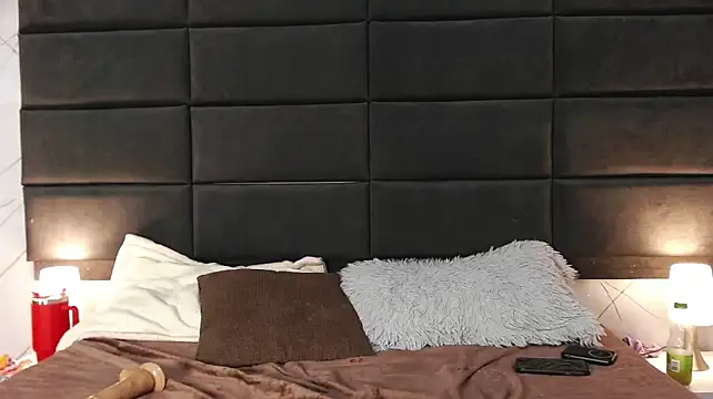 Alanna_Guzman webcam
