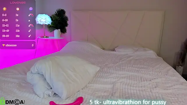 Luna_Vibee webcam