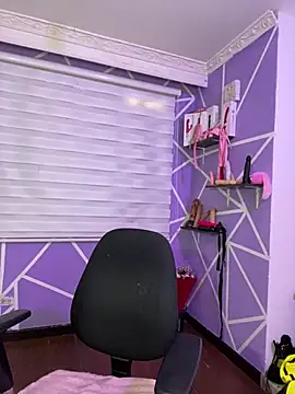 MiiaaJoness