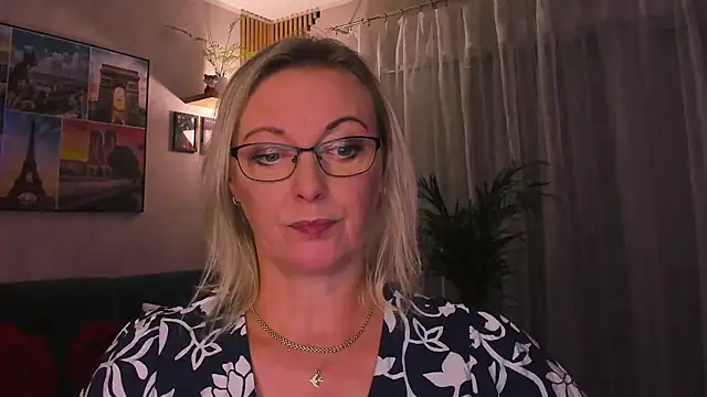 vanessa_chat