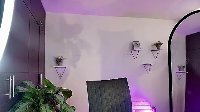 Dahnia_cruz webcam