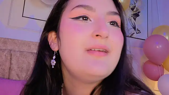 zoe_moon__ webcam