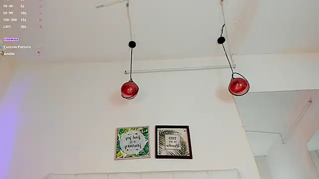 Mariam_Lennox webcam