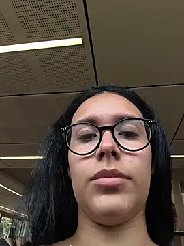 Annya-sweet webcam